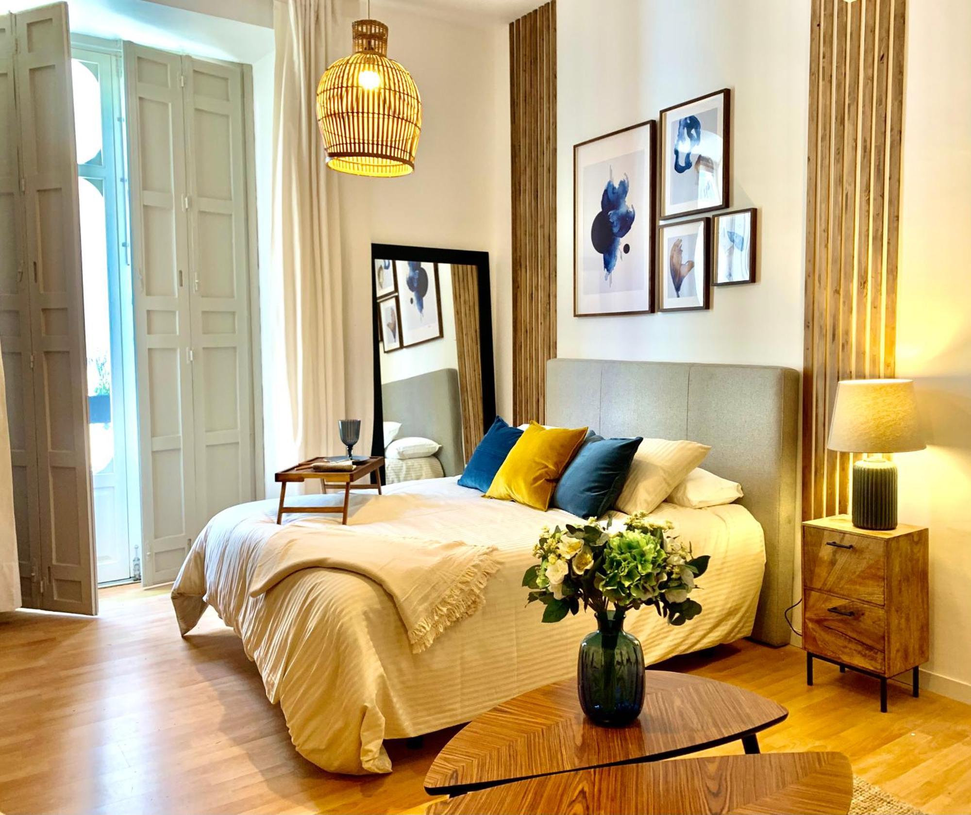 Calderon III Deluxe Central Sinesedesignhomes Malaga Exterior photo